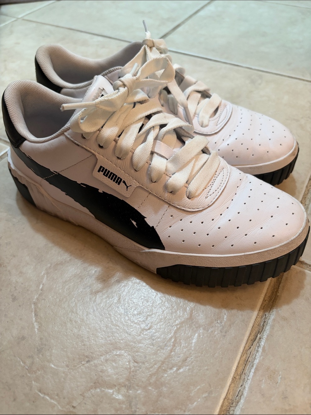 Puma White Sneakers with Black Formstrip